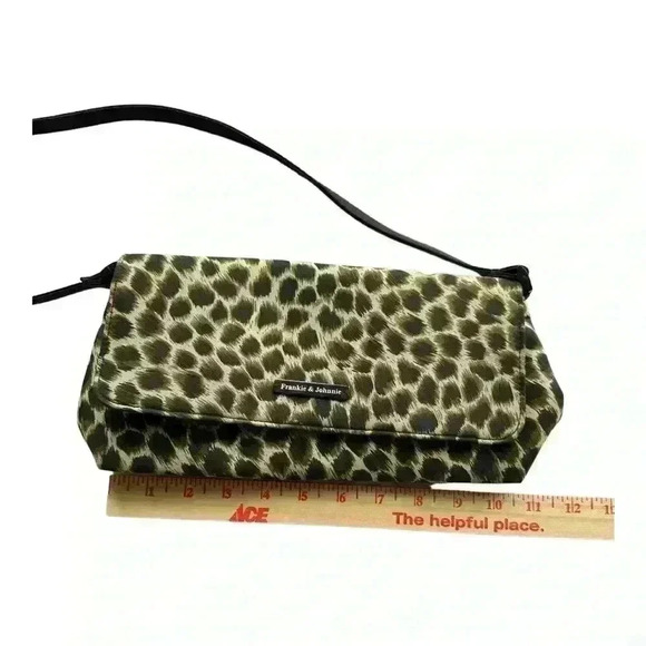 Frankie & Johnnie Animal Print Shoulder Bag - Picture 6 of 8